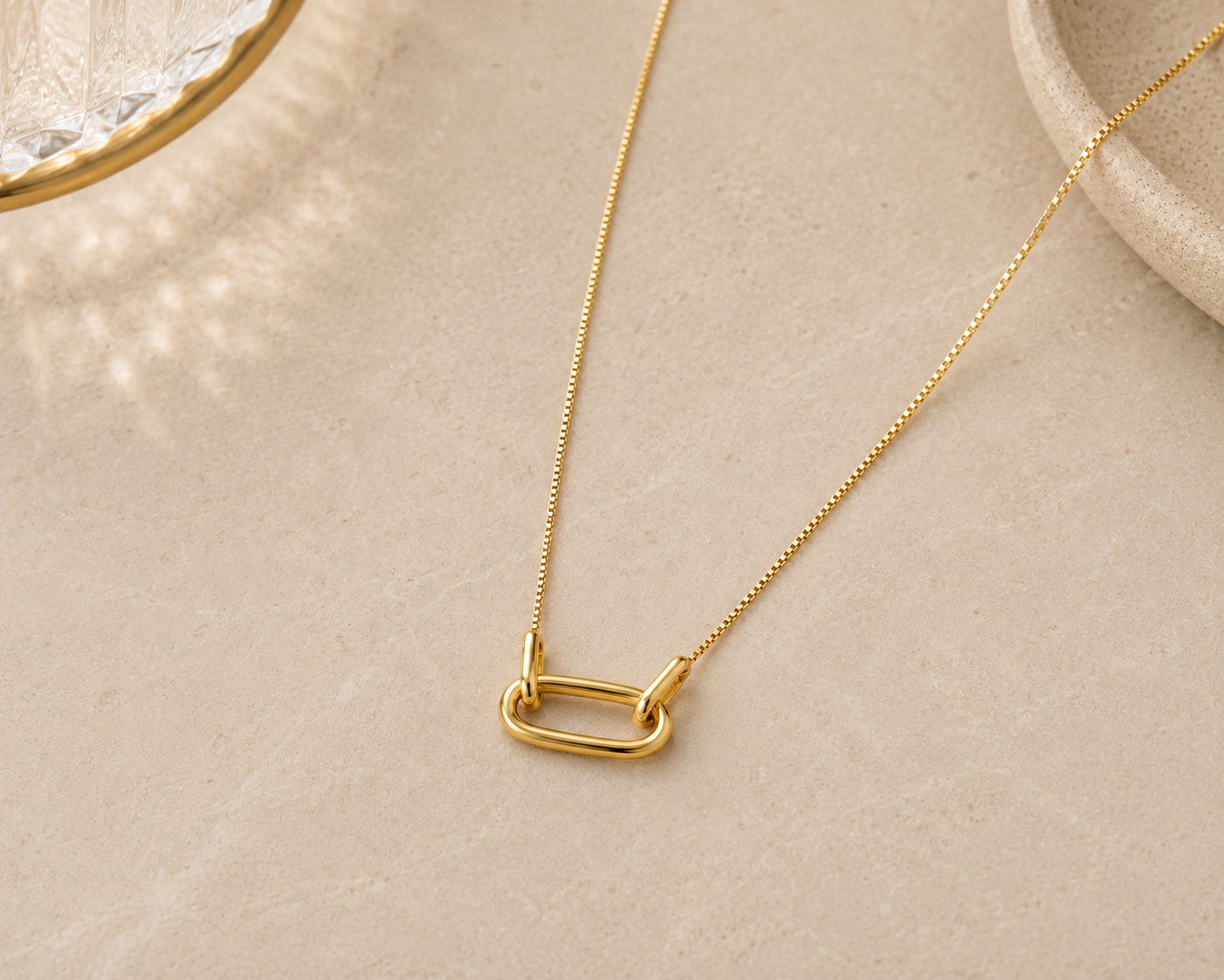 Minimal Link Necklace
