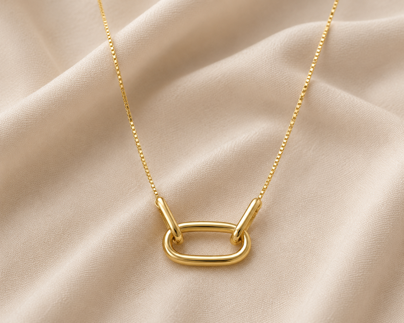 Minimal Link Necklace
