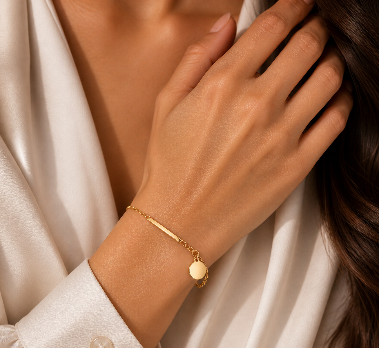 Minimal Disc Charm Bracelet